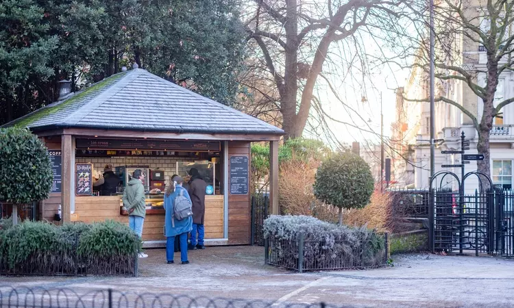 Palace Gate Kiosk