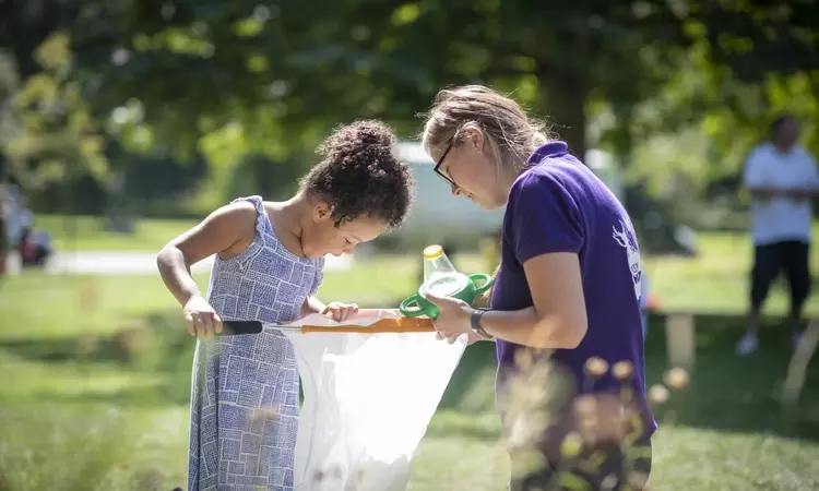 bug hunting at Hyde Park discovery days