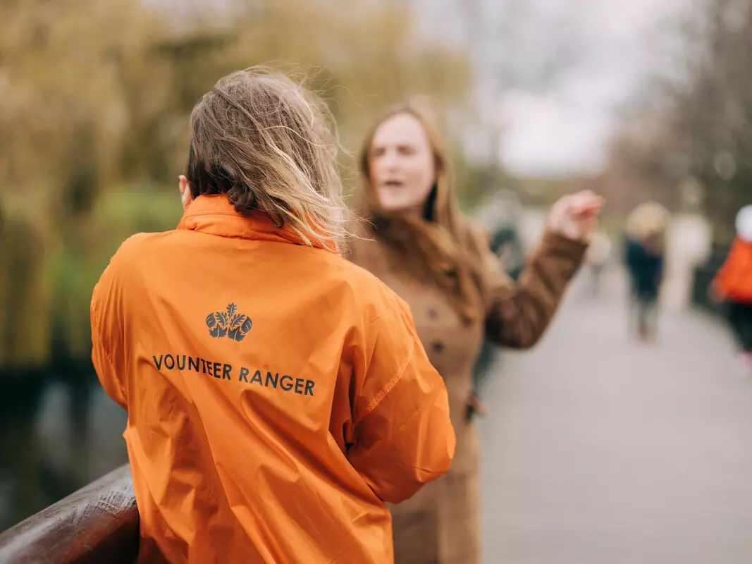 Volunteer Ranger and a member of the public