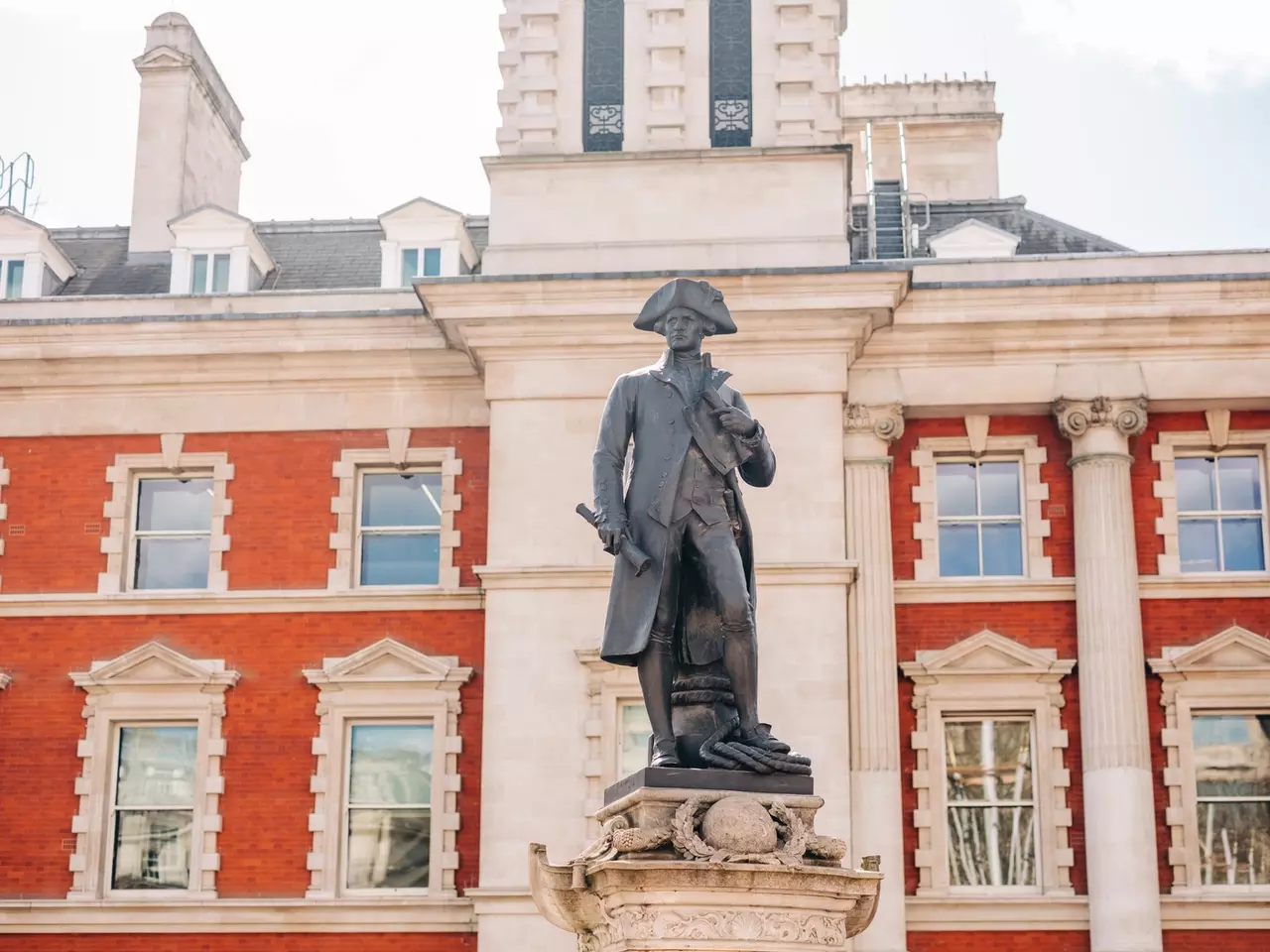 Captain Cook statue