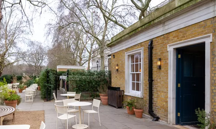 Storey's Gate Café in St Jame's Park